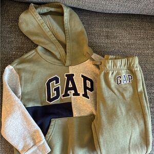 GAP Kids Olive and Gray Joggers Set